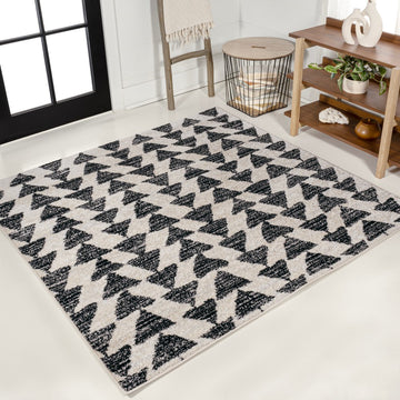 Aisha Moroccan Triangle Geometric Area Rug